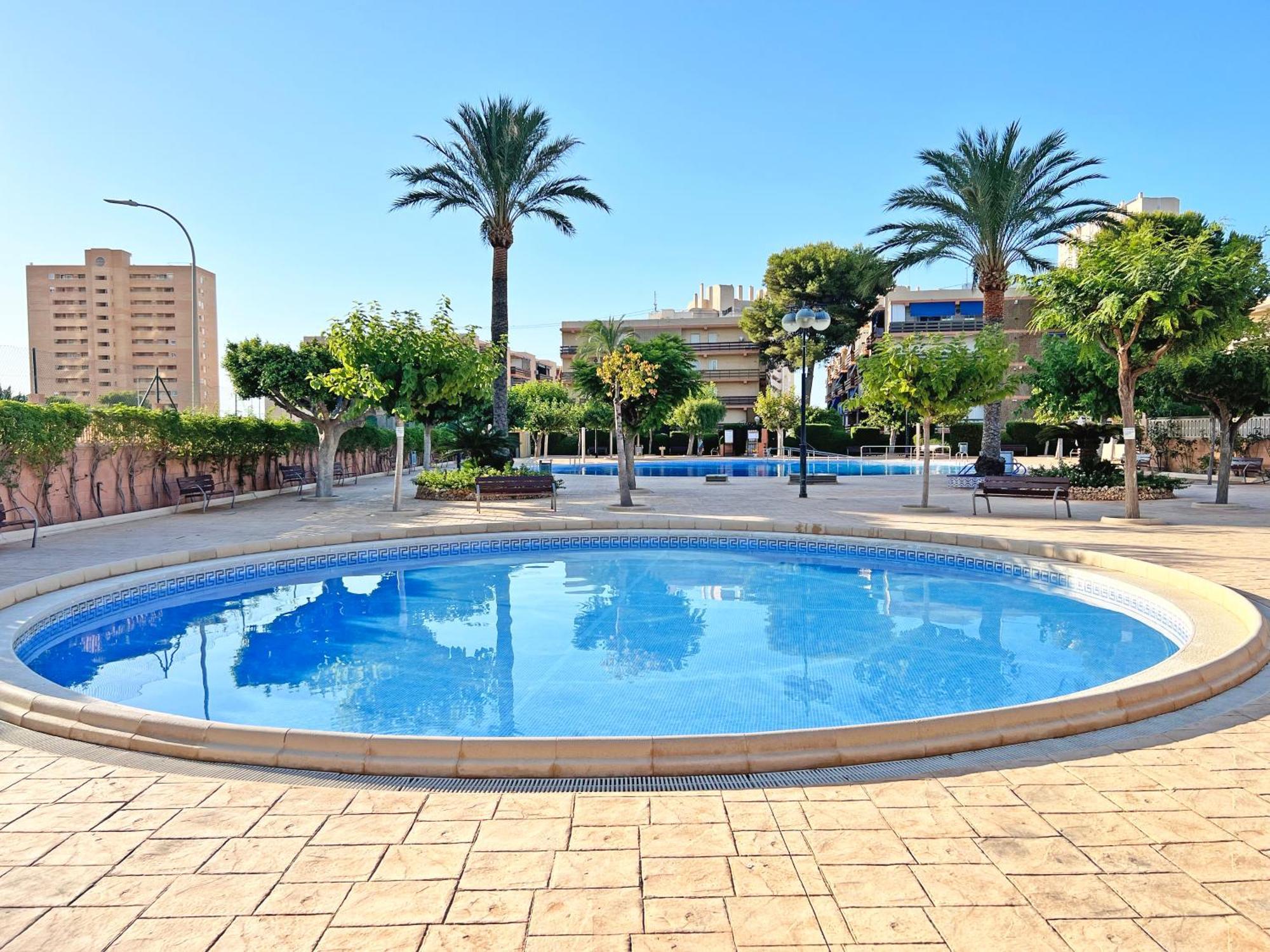 Coqueto Con Piscina, Nuevo A 50M Del Mar, Parking Gratis Apartman El Campello Kültér fotó
