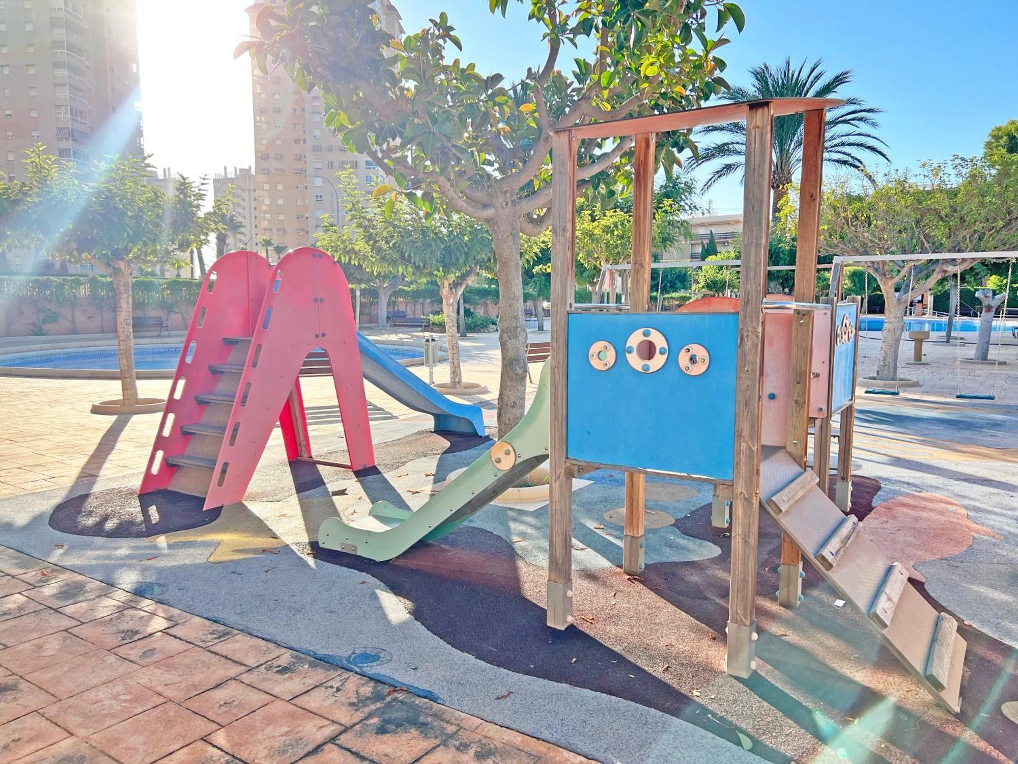 Coqueto Con Piscina, Nuevo A 50M Del Mar, Parking Gratis Apartman El Campello Kültér fotó