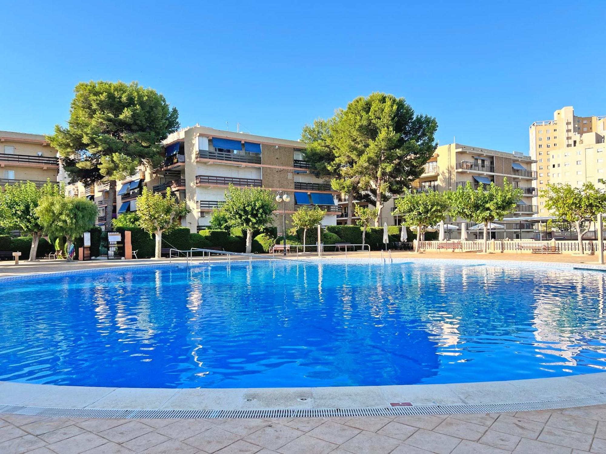 Coqueto Con Piscina, Nuevo A 50M Del Mar, Parking Gratis Apartman El Campello Kültér fotó