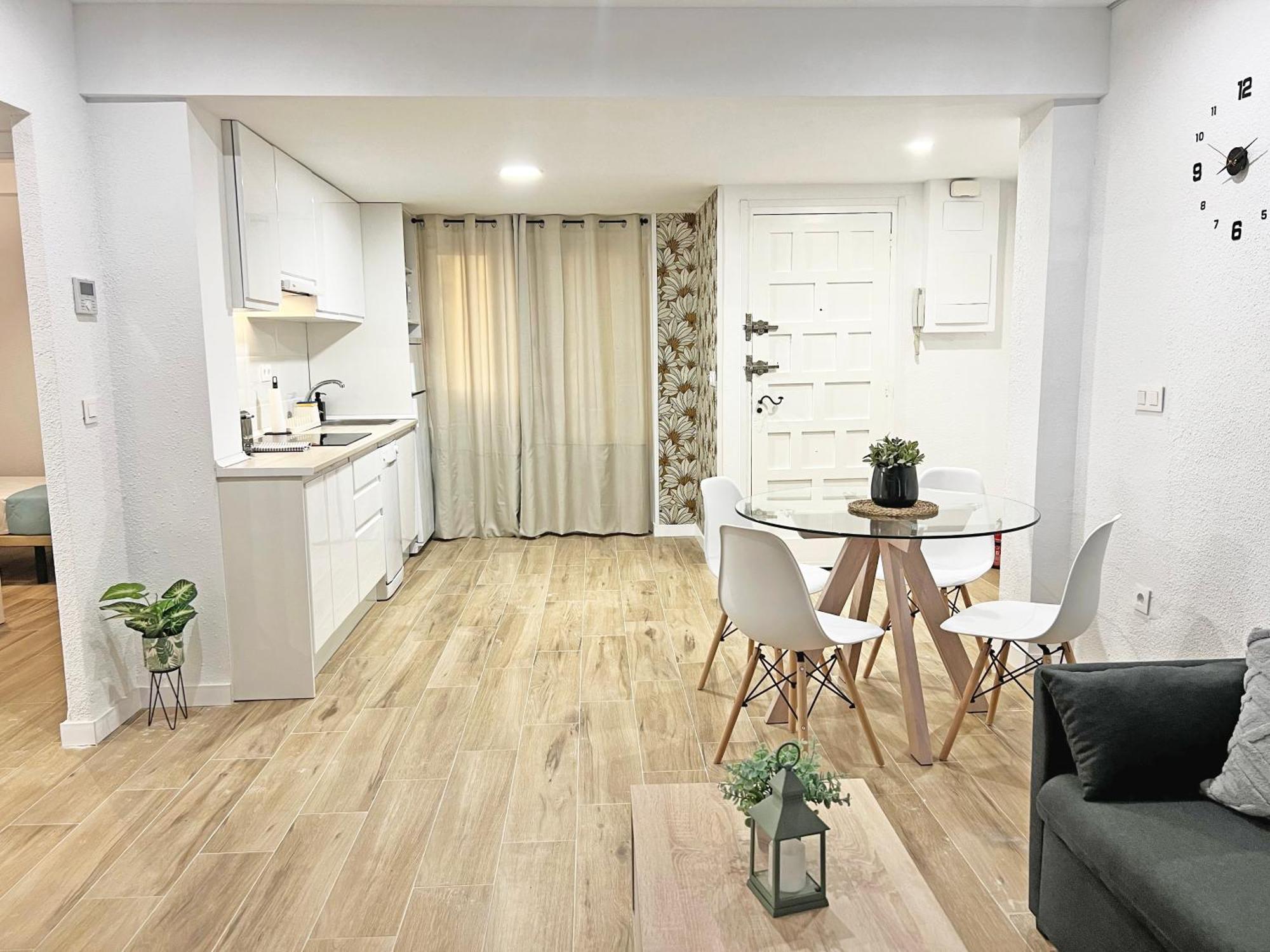 Coqueto Con Piscina, Nuevo A 50M Del Mar, Parking Gratis Apartman El Campello Kültér fotó