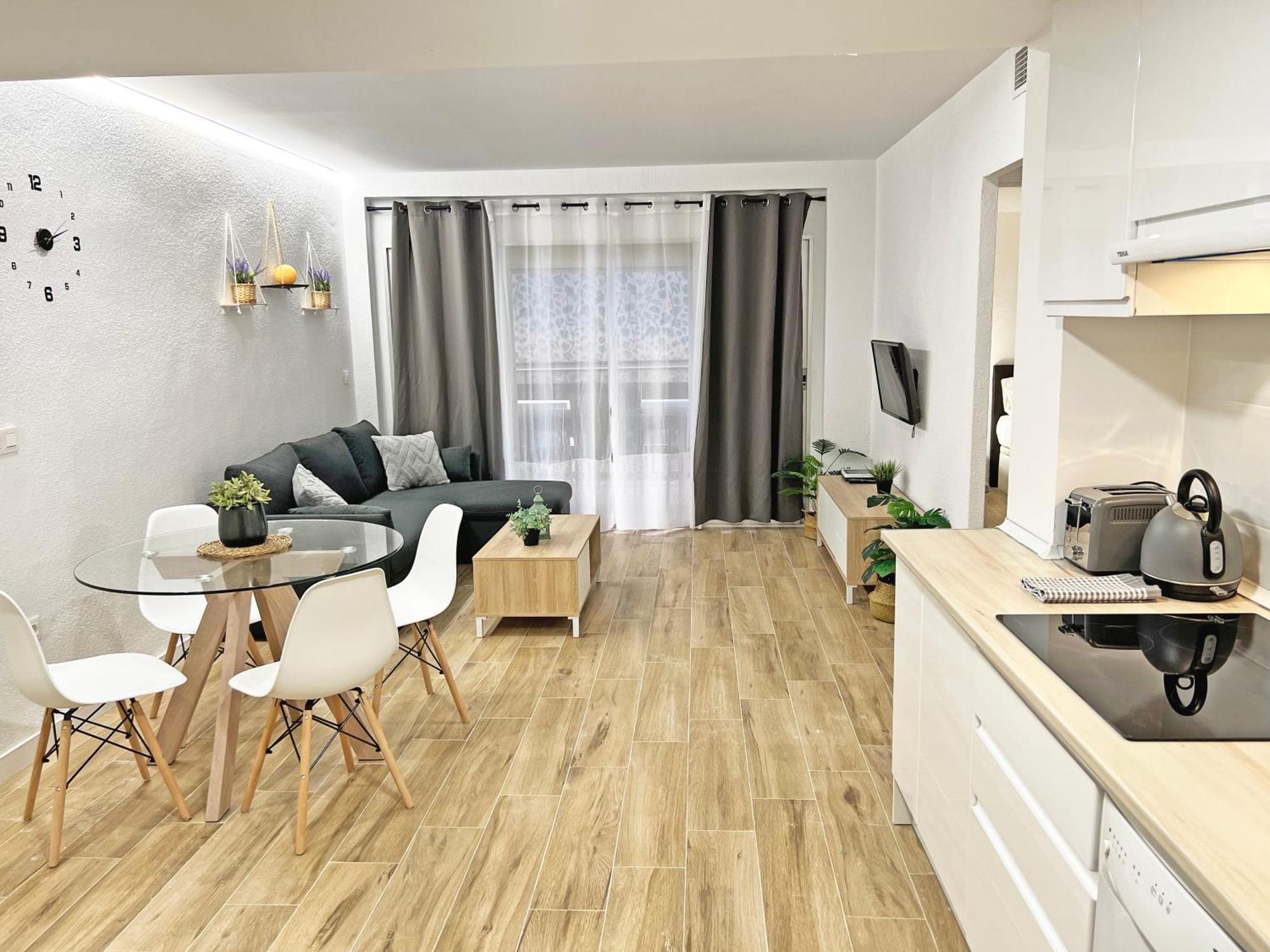 Coqueto Con Piscina, Nuevo A 50M Del Mar, Parking Gratis Apartman El Campello Kültér fotó